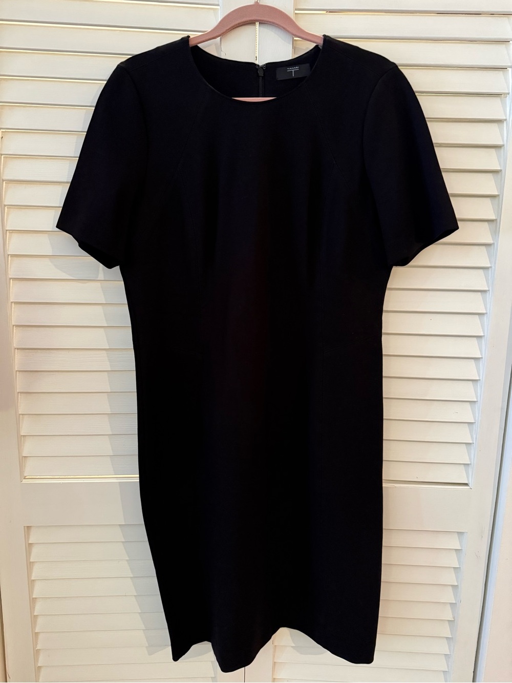Tahari short sleeve stretch black dress